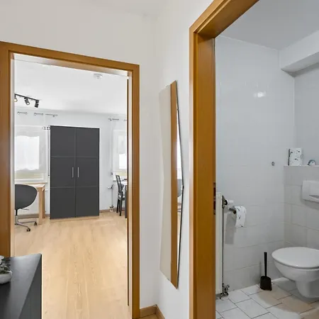 Moderne Einraumwohnung In Mit Netflix Zugang * Lipsko